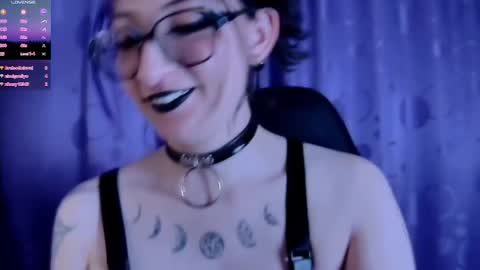   online show from 30, 1, 2025