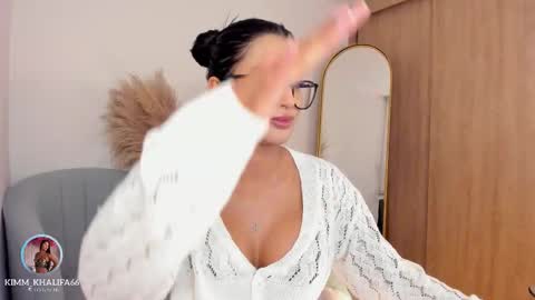 Snapshot of kimm_khalifa chatting on 31, 10, 2025 Kim online show from 31, 10, 2025