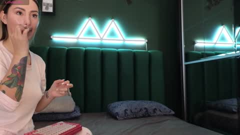 Kimmie online show from 14, 12, 2024