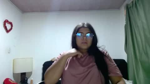 Snapshot of kimmy_kimmy_ chatting on 21, 10, 2025 Kimmy online show from 21, 10, 2025