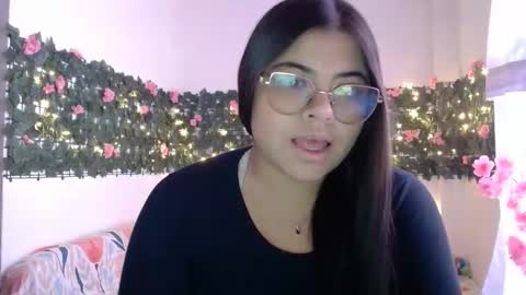 Snapshot of kimmy_kimmy_ chatting on 16, 11, 2025 Kimmy online show from 16, 11, 2025