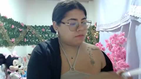 Snapshot of kimmy_kimmy_ chatting on 28, 11, 2025 Kimmy online show from 28, 11, 2025