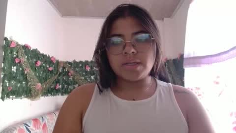 Snapshot of kimmy_kimmy_ chatting on 15, 12, 2025 Kimmy online show from 15, 12, 2025