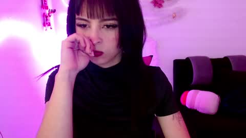 Kind Scarlett online show from 6, 1, 2025