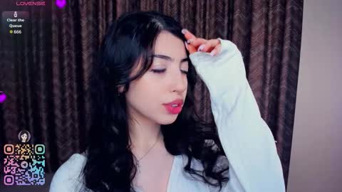 Snapshot of kindraevert chatting on 20, 11, 2025 Megan online show from 20, 11, 2025