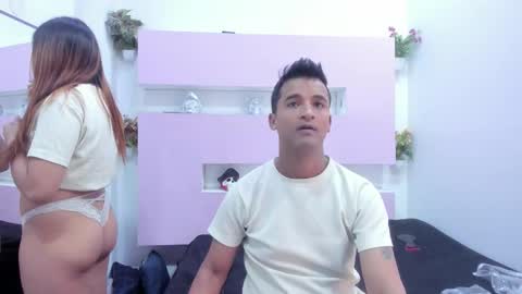 NIKKY AND MAIK online show from 19, 9, 2025