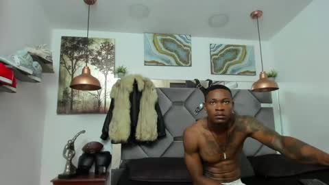 HOT MEN BLACK online show from 4, 12, 2024