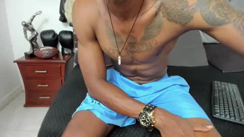HOT MEN BLACK online show from 30, 12, 2024