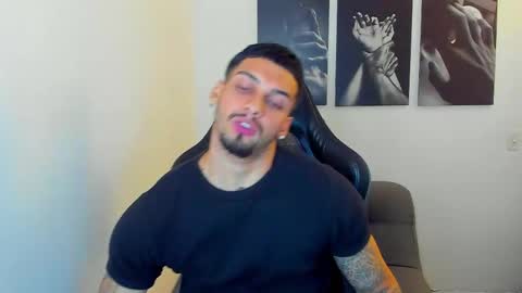 king_of_kings__ online show from 3, 10, 2025