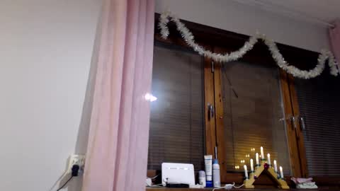 Snapshot of kingandprincess chatting on 8, 12, 2024 sexysexyhotwetpinkredpussy online show from 8, 12, 2024