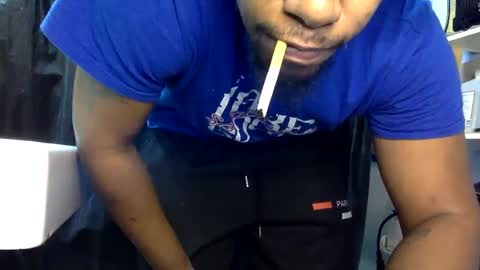 Snapshot of kinglibra420 chatting on 15, 1, 2025 loyal fuck online show from 15, 1, 2025