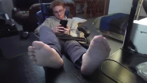 Snapshot of kingoffootfetish chatting on 11, 1, 2025 Master King Tommy online show from 11, 1, 2025