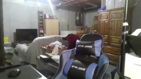 Snapshot of kingoffootfetish chatting on 5, 3, 2025 Master King Tommy online show from 5, 3, 2025