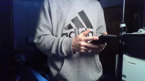 Snapshot of kingoffootfetish chatting on 27, 10, 2025 Master King Tommy online show from 27, 10, 2025