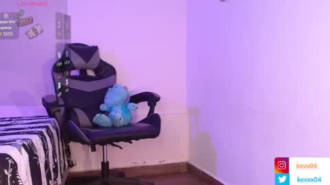 Snapshot of kingparker1 chatting on 13, 11, 2025 A L E X online show from 13, 11, 2025