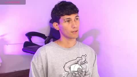 Snapshot of kingparker1 chatting on 19, 11, 2025 A L E X online show from 19, 11, 2025