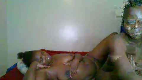 Snapshot of kinky_roey chatting on 8, 3, 2025 kinky_roey online show from 8, 3, 2025