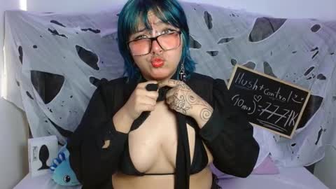 kinkydoll69_ online show from 2, 10, 2025