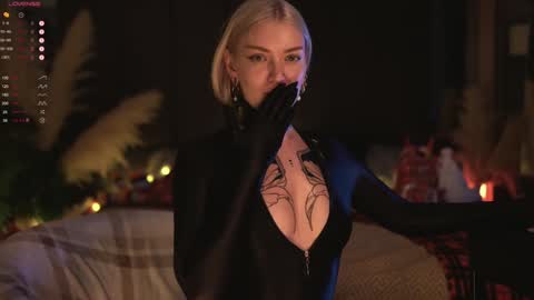 kinkylina_ online show from 23, 12, 2024