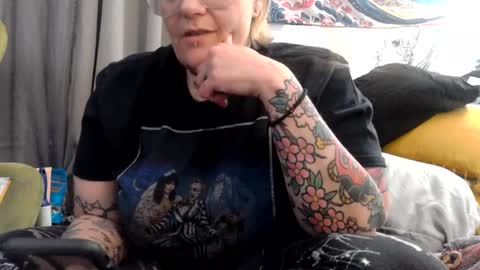 Kinky Pinky online show from 18, 2, 2025