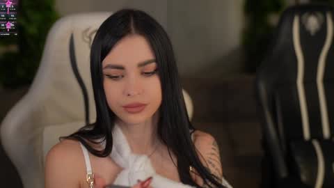 Snapshot of kira0541 chatting on 19, 11, 2025 Sweet girls online show from 19, 11, 2025