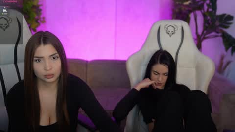 Sweet girls online show from 17, 12, 2025