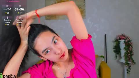 Aura online show from 4, 2, 2026