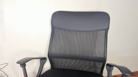 kira stormm58 online show from 23, 2, 2026