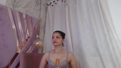 kiraawild online show from 31, 10, 2025