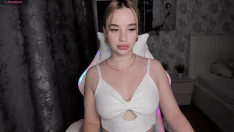 Snapshot of kirakrox chatting on 18, 10, 2025 kirakrox online show from 18, 10, 2025