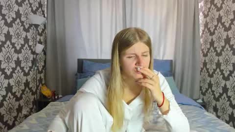 Kira online show from 28, 9, 2025