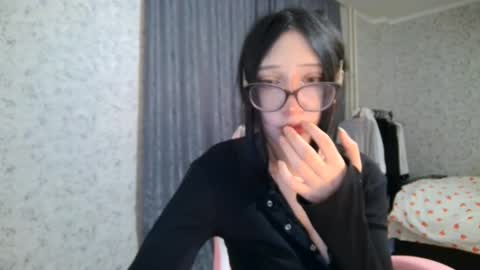 Nicole online show from 25, 9, 2025