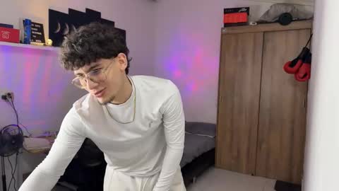 Snapshot of kisan_smith chatting on 21, 11, 2025 Kisan online show from 21, 11, 2025