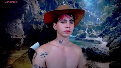 kiss_whitee online show from 3, 2, 2026