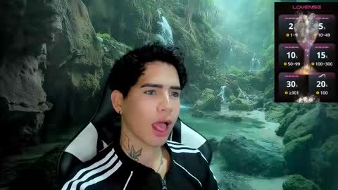 kiss_whitee online show from 19, 2, 2026