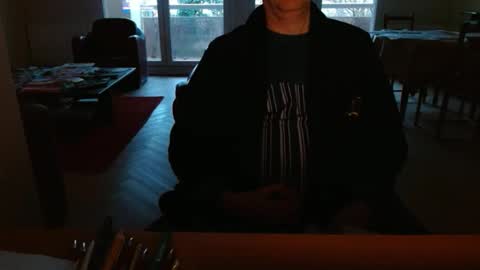 kisslog1 online show from 14, 2, 2026