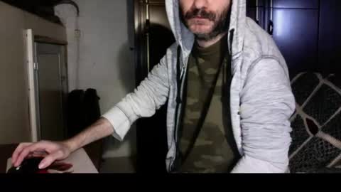 kissofbanned1983 online show from 29, 11, 2025