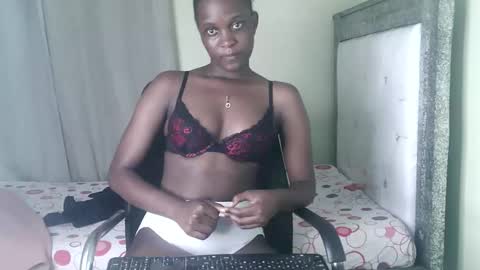 kisssmiles online show from 18, 9, 2025