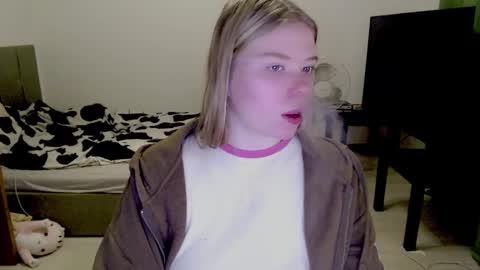 Jennyblonde and Emmabrunette online show from 18, 12, 2024