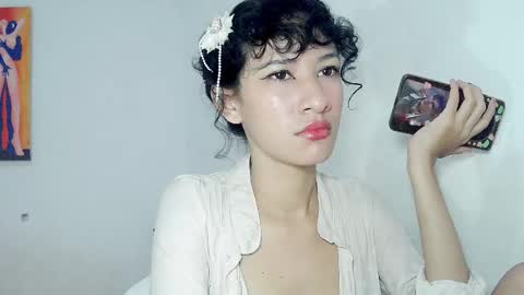 Snapshot of kitten_punches02 chatting on 22, 11, 2025 kitten_punches02 online show from 22, 11, 2025