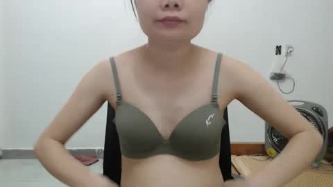 Snapshot of kitti_baby2x chatting on 10, 3, 2026 kitti_baby2x online show from 10, 3, 2026