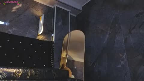 kitty_fox_b online show from 21, 10, 2025