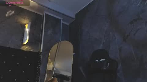 kitty_fox_b online show from 24, 10, 2025