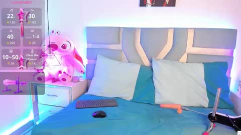 Snapshot of kitty_love01 chatting on 6, 11, 2025 kitty_love01 online show from 6, 11, 2025