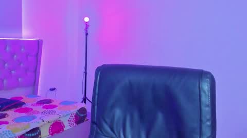 kitty_violet11 online show from 21, 2, 2026