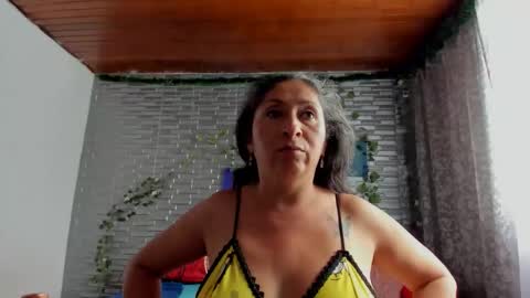 Snapshot of kitty_violet_ chatting on 16, 11, 2025 violet online show from 16, 11, 2025