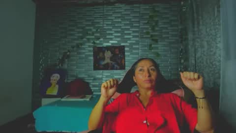 Snapshot of kitty_violet_ chatting on 16, 12, 2025 violet online show from 16, 12, 2025