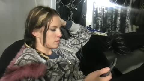 kittycatkendra online show from 13, 2, 2025