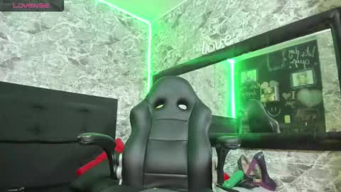 Cata Moon online show from 10, 11, 2025