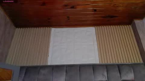 Snapshot of kittyhouse_hs chatting on 8, 3, 2025 kittyhouse_hs online show from 8, 3, 2025